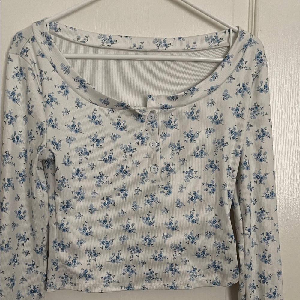 Floral Long Sleeve Top - Blue and White